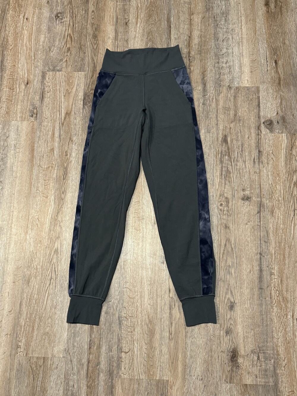 Lululemon Women's Align Jogger Size 2
